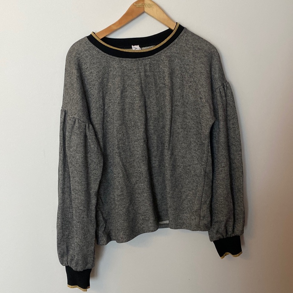 Dark heather grey fleece sweatshirt, shoulder detail, black/ gold neck wrist